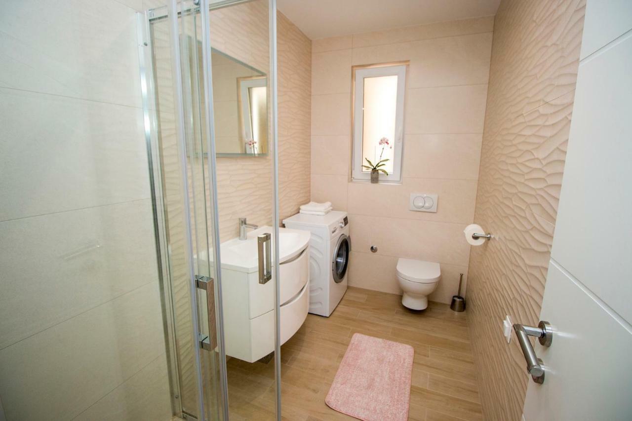 Apartman Nina Omiš Exterior foto